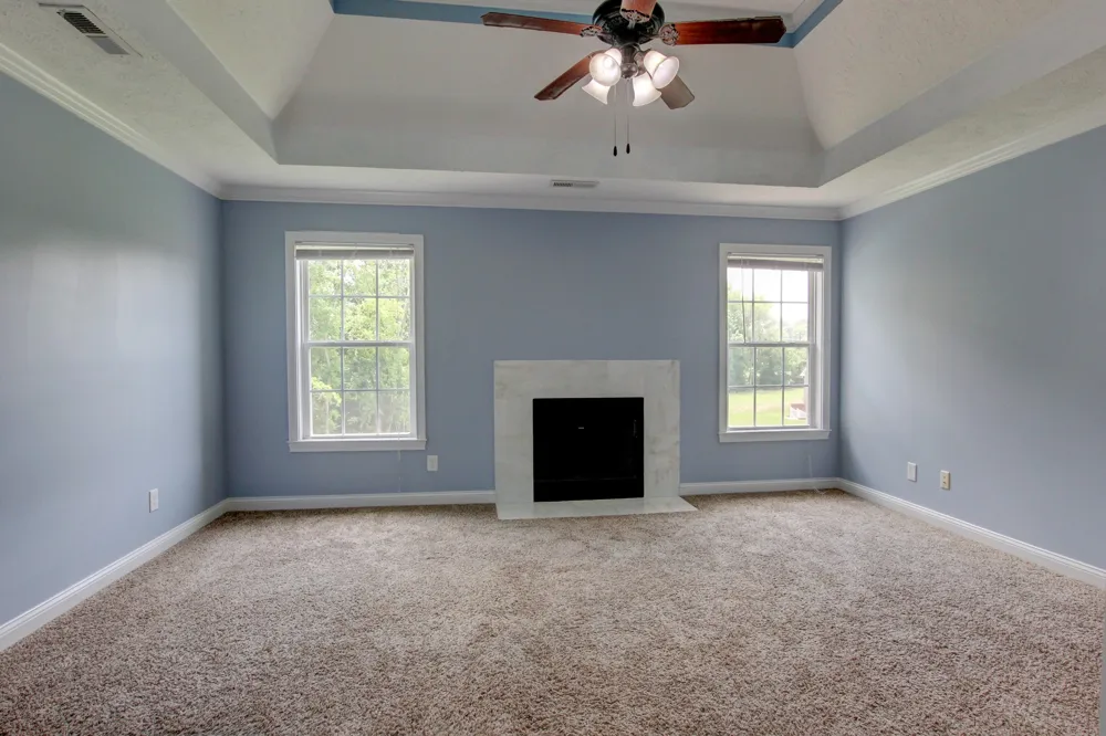 716 Cavalier Dr Clarksville, TN 37040