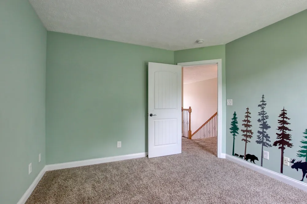 716 Cavalier Dr Clarksville, TN 37040