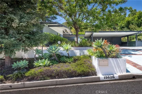 15626 Royal Ridge