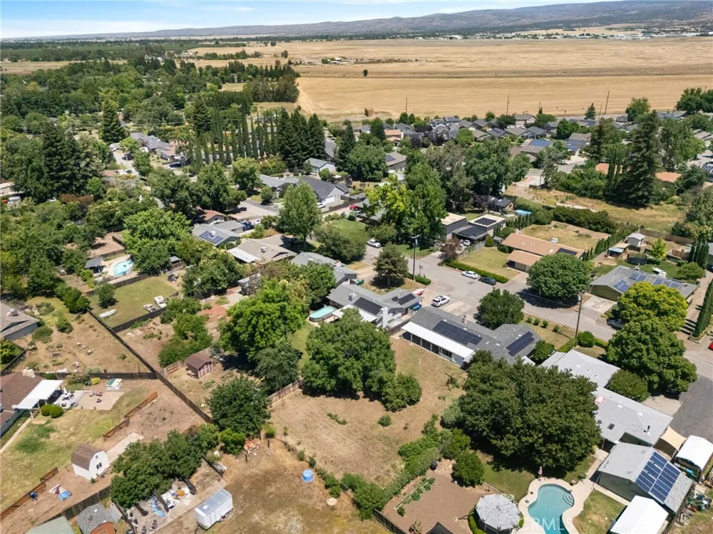 3361 Hackamore Lane Chico, CA 95973