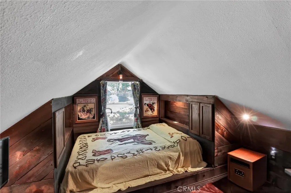 2775 View Running Springs, CA 92382