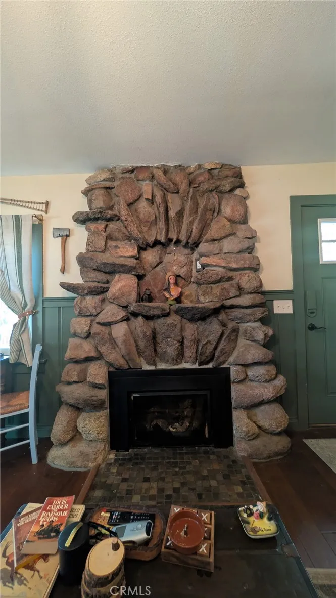 2775 View Running Springs, CA 92382