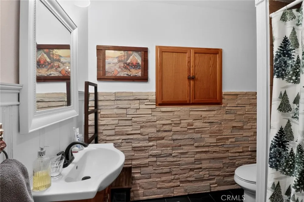 2775 View Running Springs, CA 92382