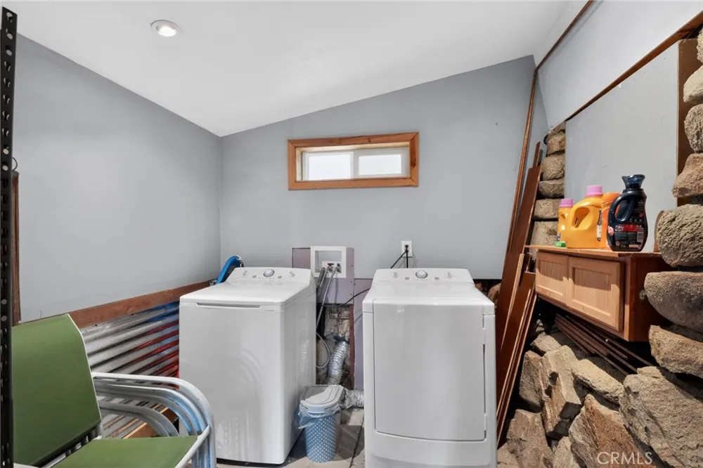 2775 View Running Springs, CA 92382