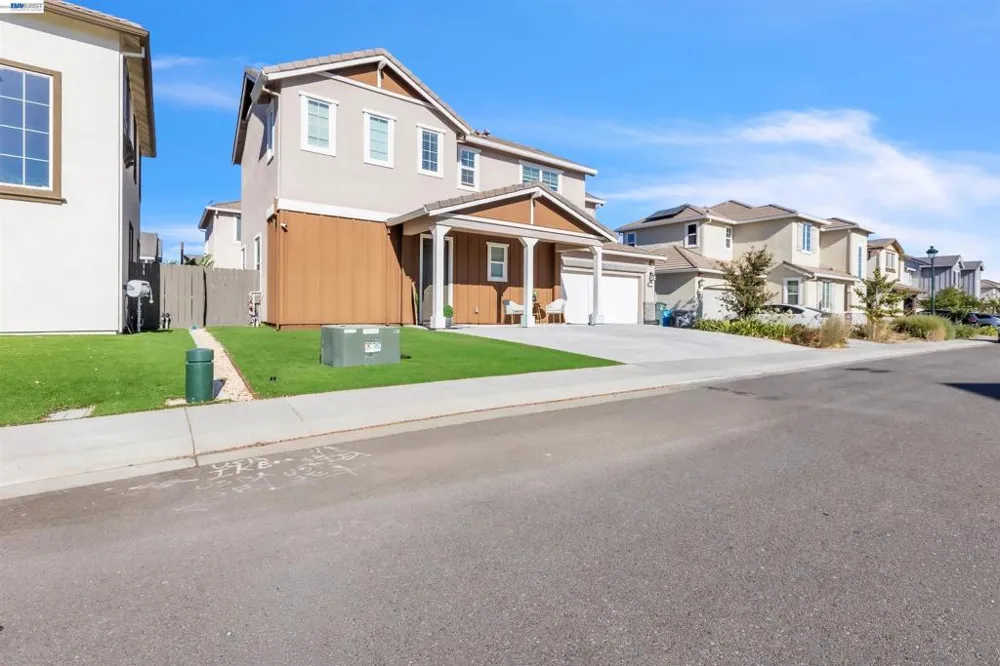 542 Datura Dr Vacaville, CA 95687