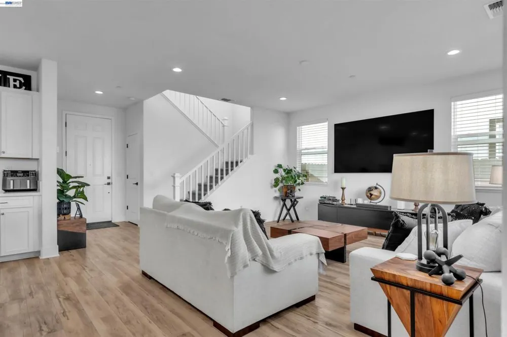 542 Datura Dr Vacaville, CA 95687