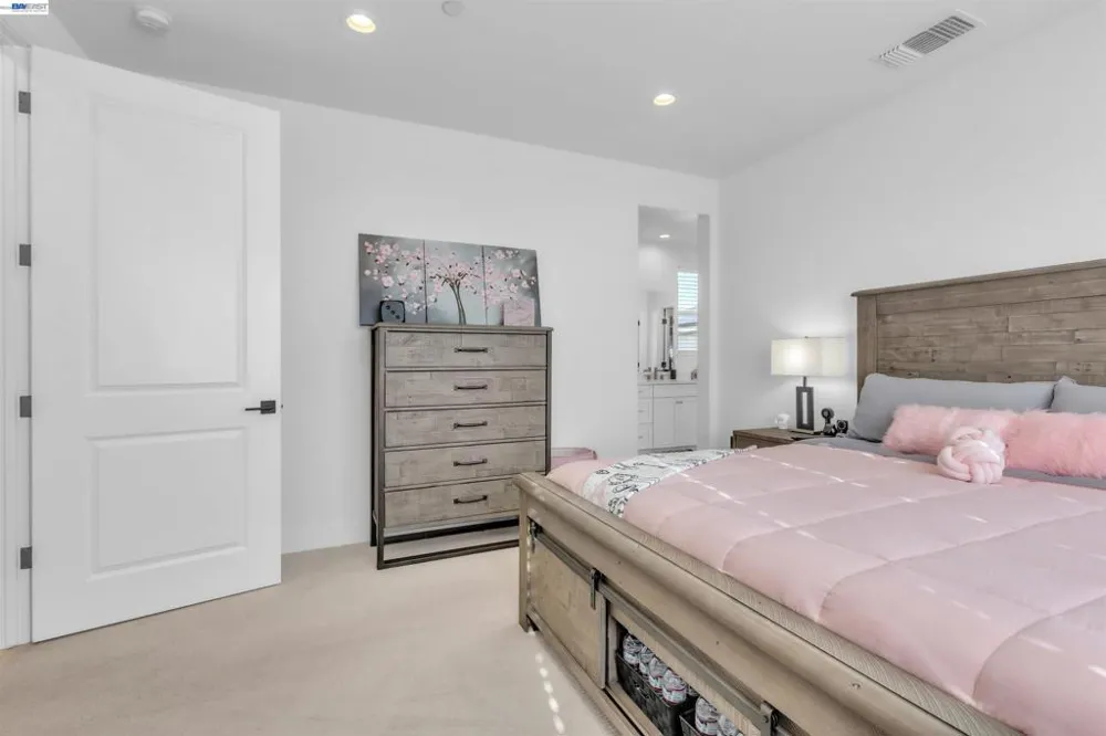 542 Datura Dr Vacaville, CA 95687