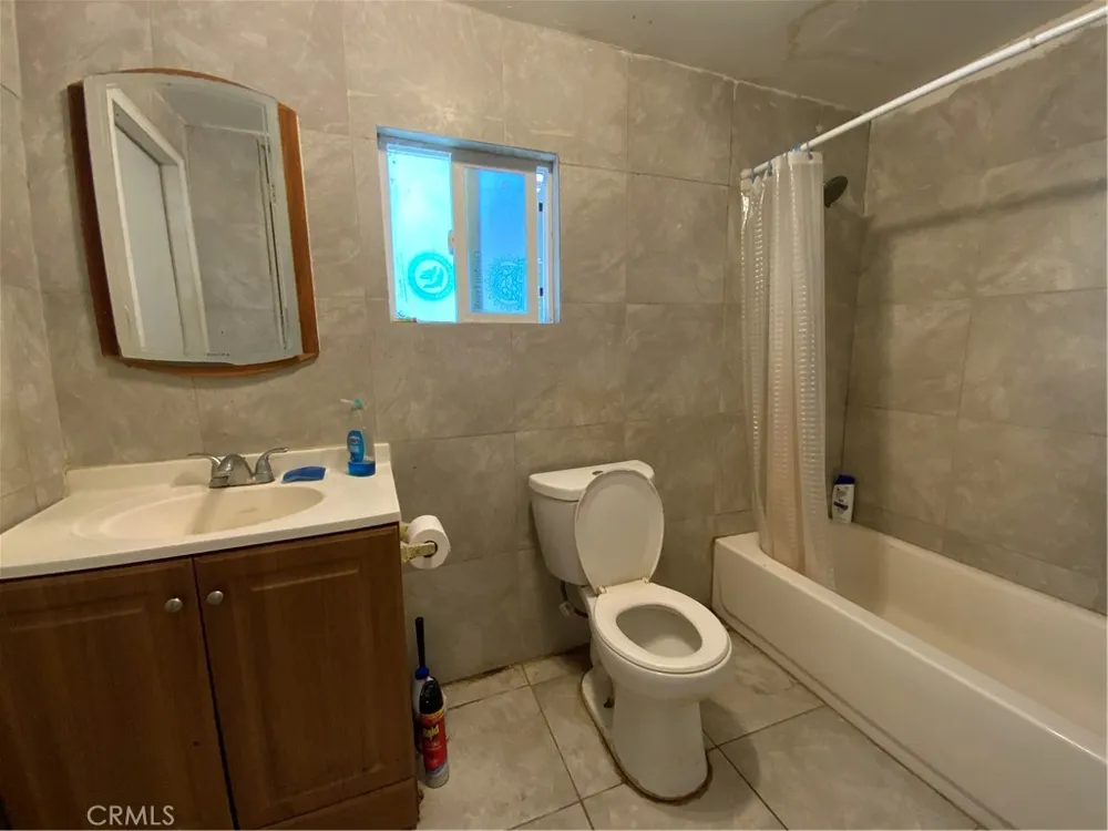 6350 Myrtle Avenue Long Beach, CA 90805