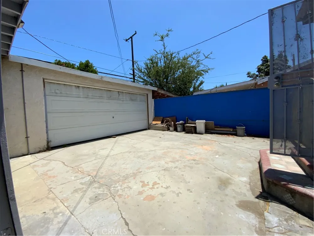 6350 Myrtle Avenue Long Beach, CA 90805