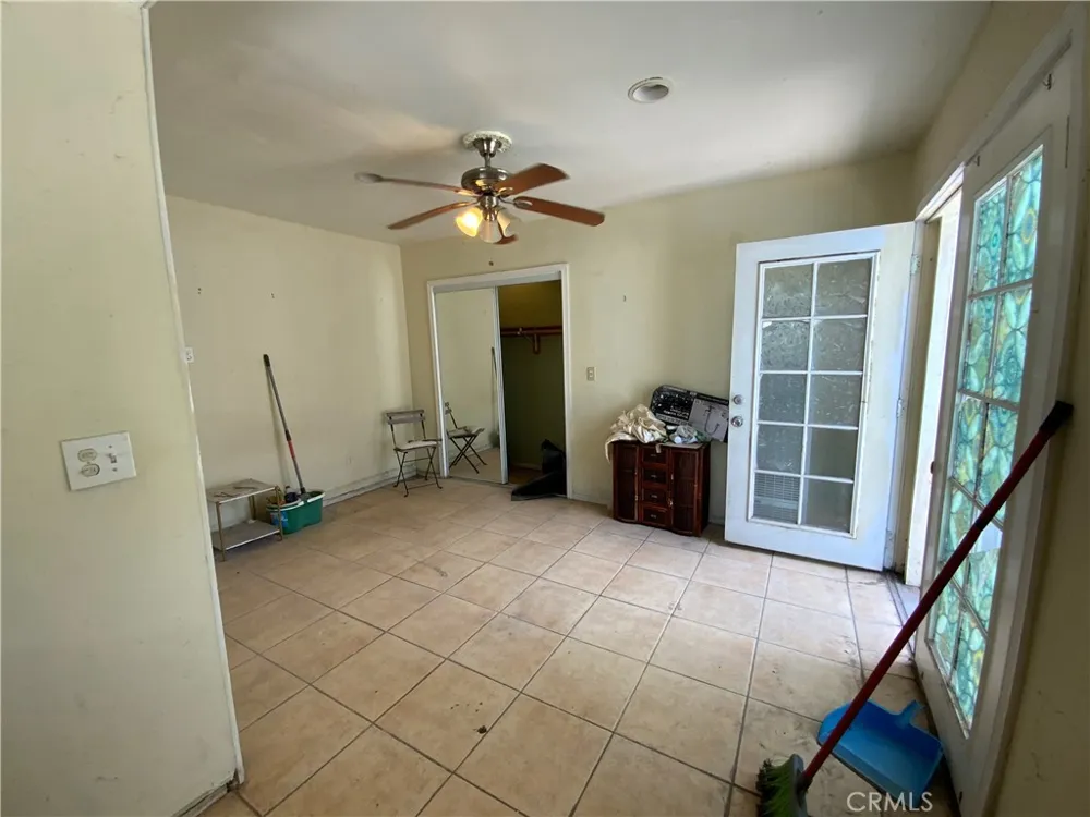 6350 Myrtle Avenue Long Beach, CA 90805