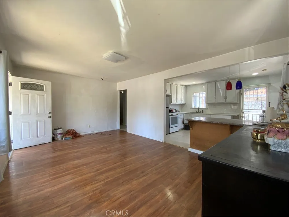 6350 Myrtle Avenue Long Beach, CA 90805