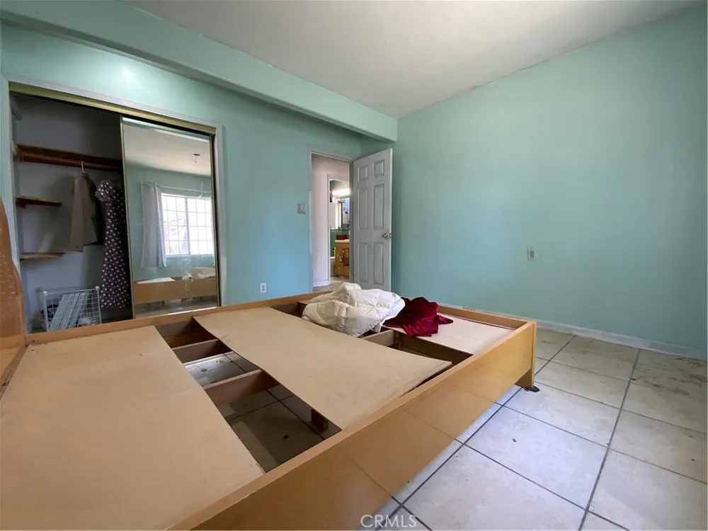 6350 Myrtle Avenue Long Beach, CA 90805