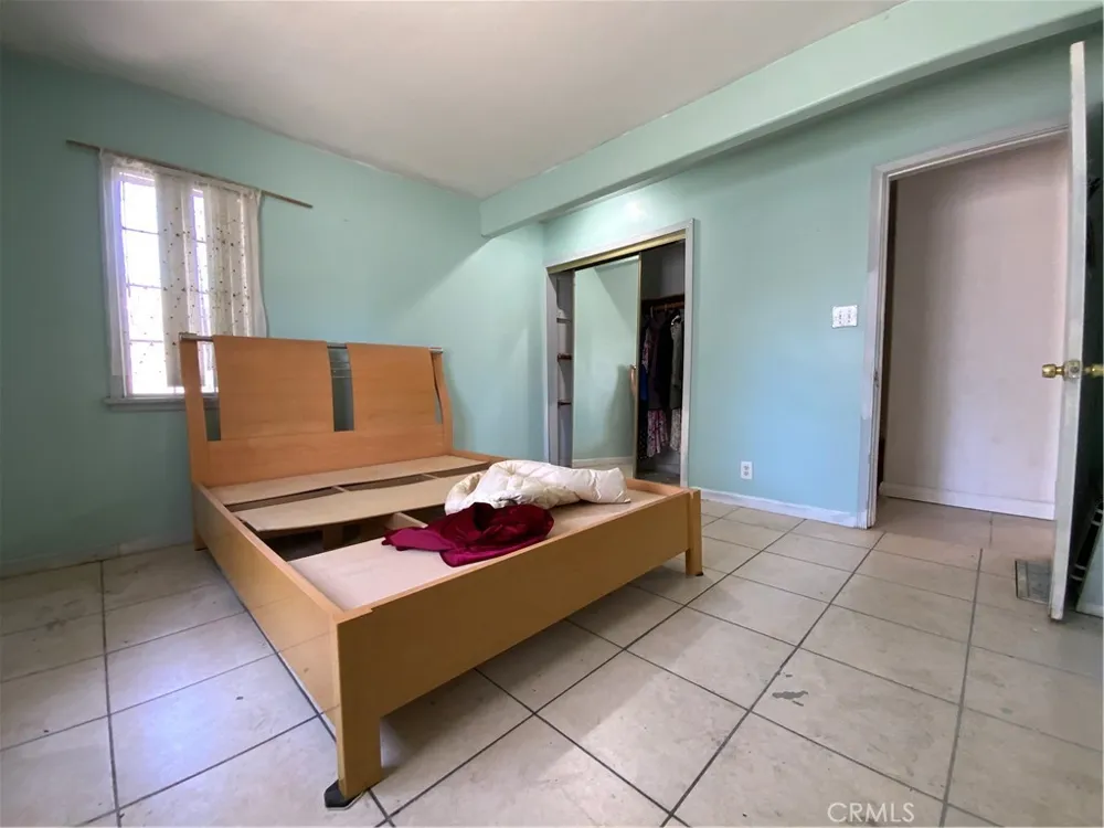 6350 Myrtle Avenue Long Beach, CA 90805