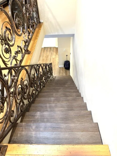 6828 Laurel Canyon Boulevard #211 North Hollywood, CA 91605