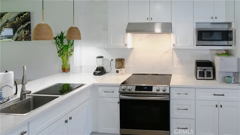 521 S Lyon #11 Santa Ana, CA 92701