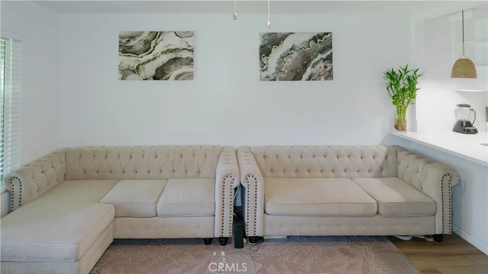 521 S Lyon #11 Santa Ana, CA 92701