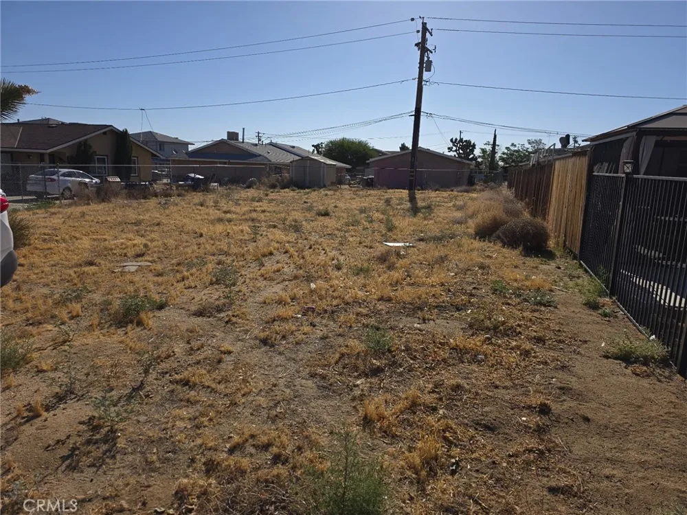 6427 Balboa Yucca Valley, CA 92284