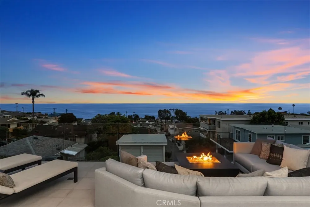 848 Hillcrest Drive Laguna Beach, CA 92651
