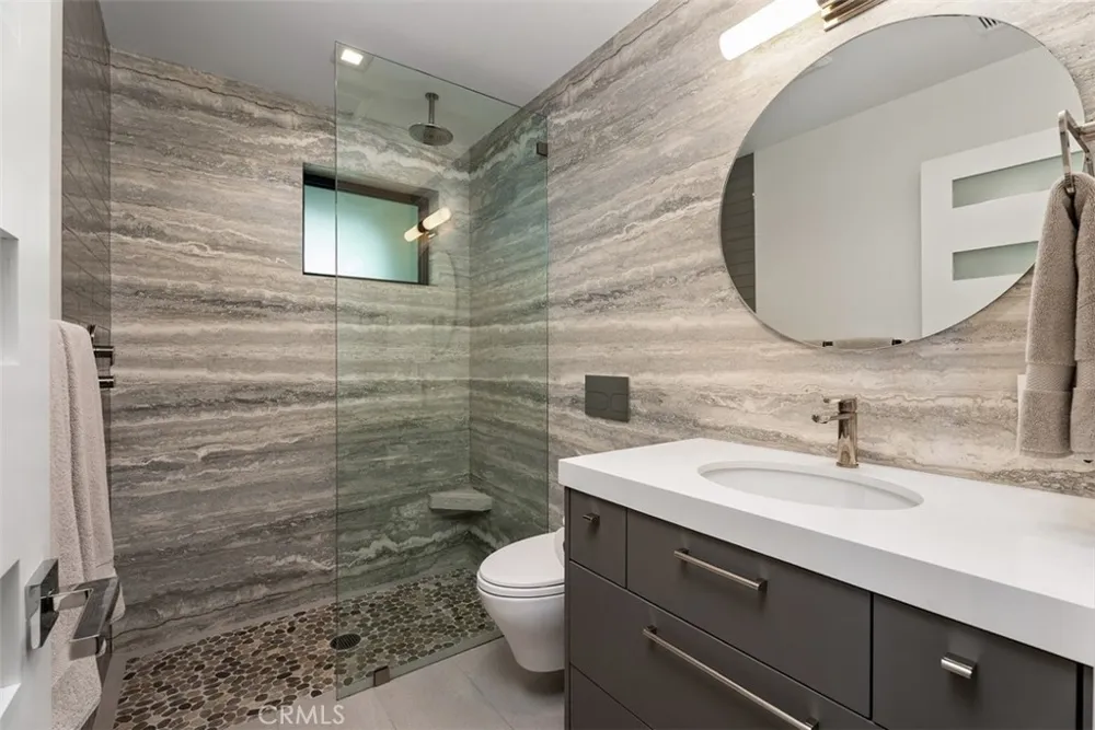 848 Hillcrest Drive Laguna Beach, CA 92651