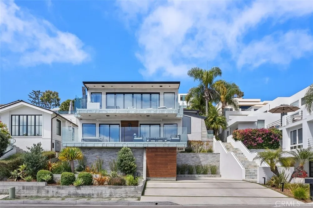 848 Hillcrest Drive Laguna Beach, CA 92651