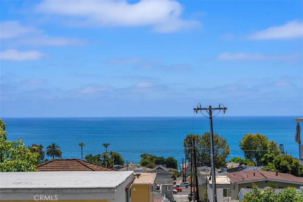 848 Hillcrest Drive Laguna Beach, CA 92651