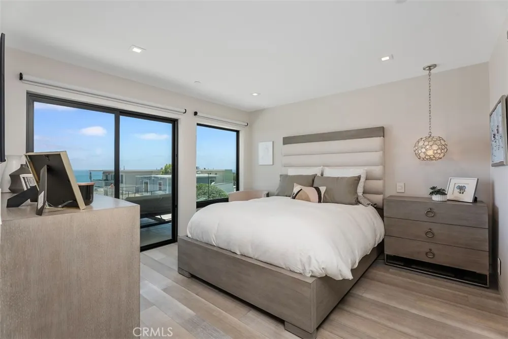 848 Hillcrest Drive Laguna Beach, CA 92651