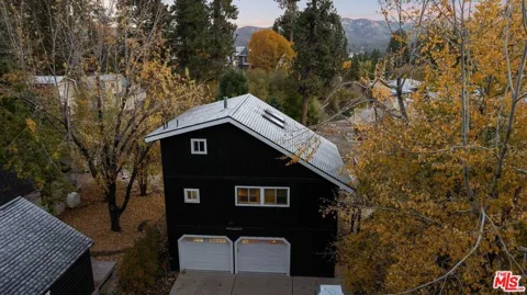 993 Cameron Drive