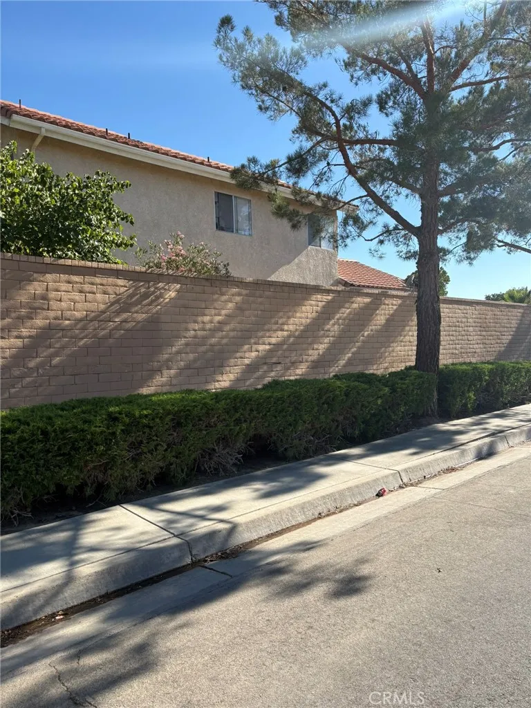3309 Fairfield Avenue Palmdale, CA 93550