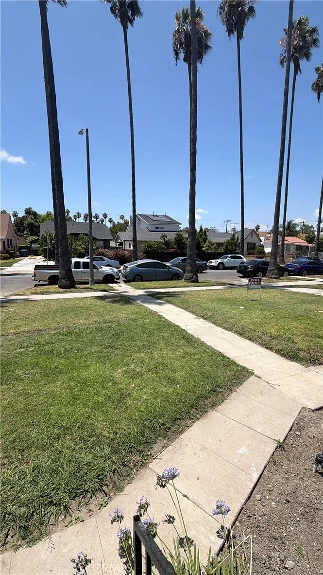 4508 7th Los Angeles, CA 90043