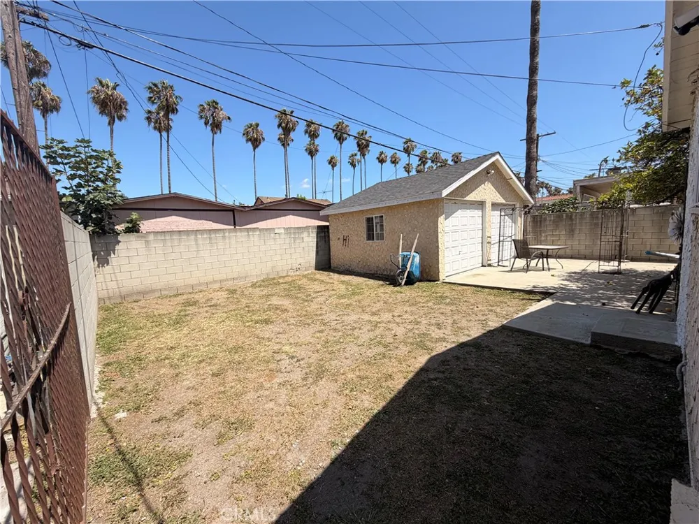 4508 7th Los Angeles, CA 90043