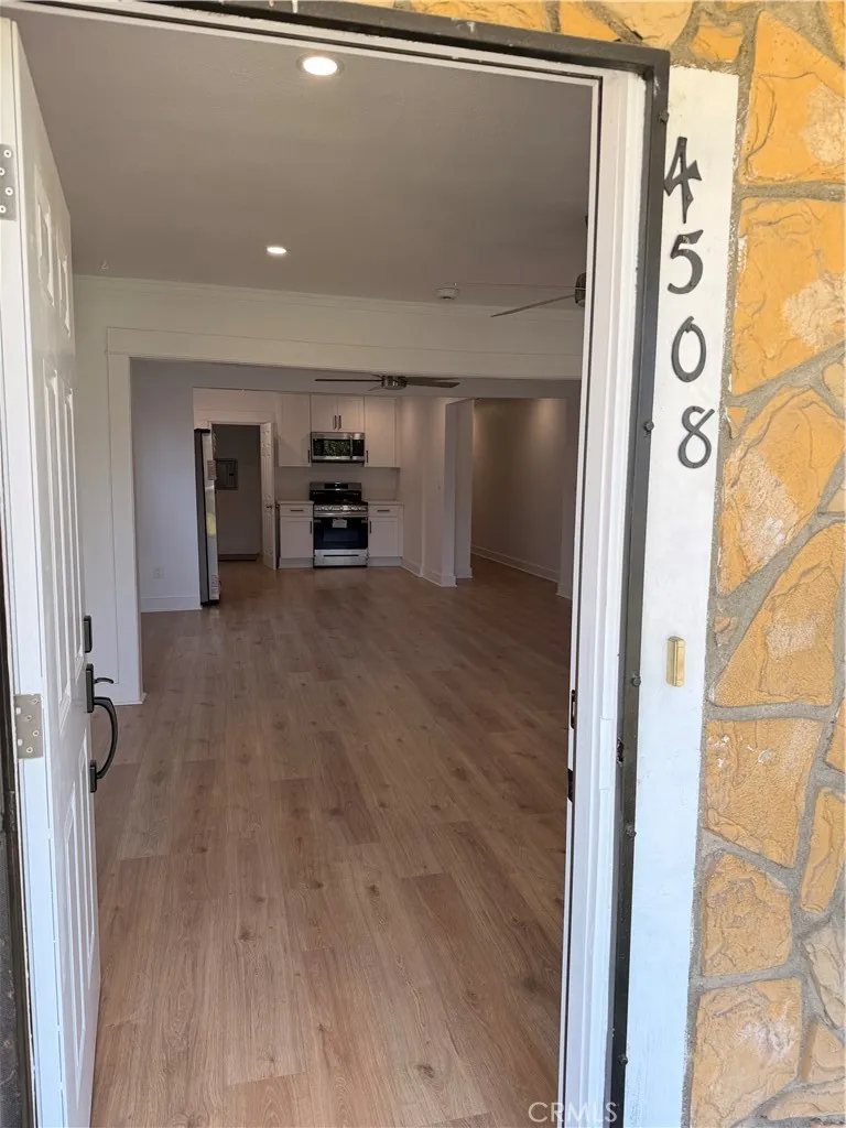 4508 7th Los Angeles, CA 90043
