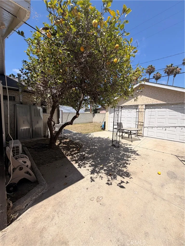 4508 7th Los Angeles, CA 90043
