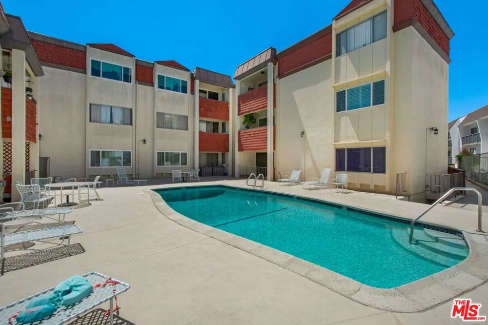 5651 Sumner Way #209 Culver City, CA 90230
