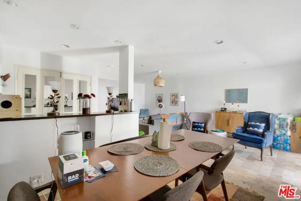 5651 Sumner Way #209 Culver City, CA 90230