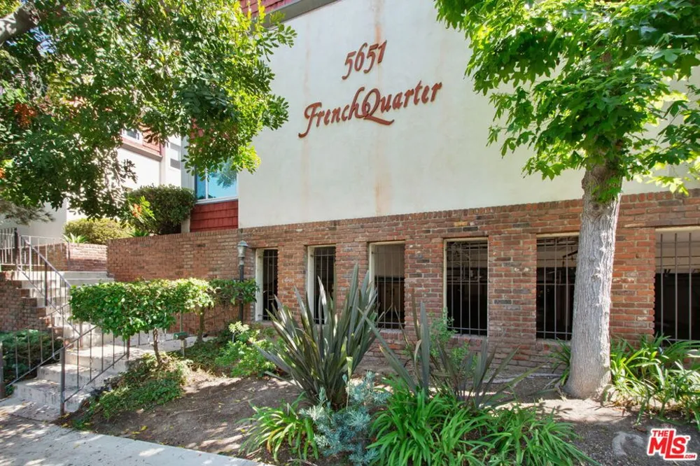 5651 Sumner Way #209 Culver City, CA 90230