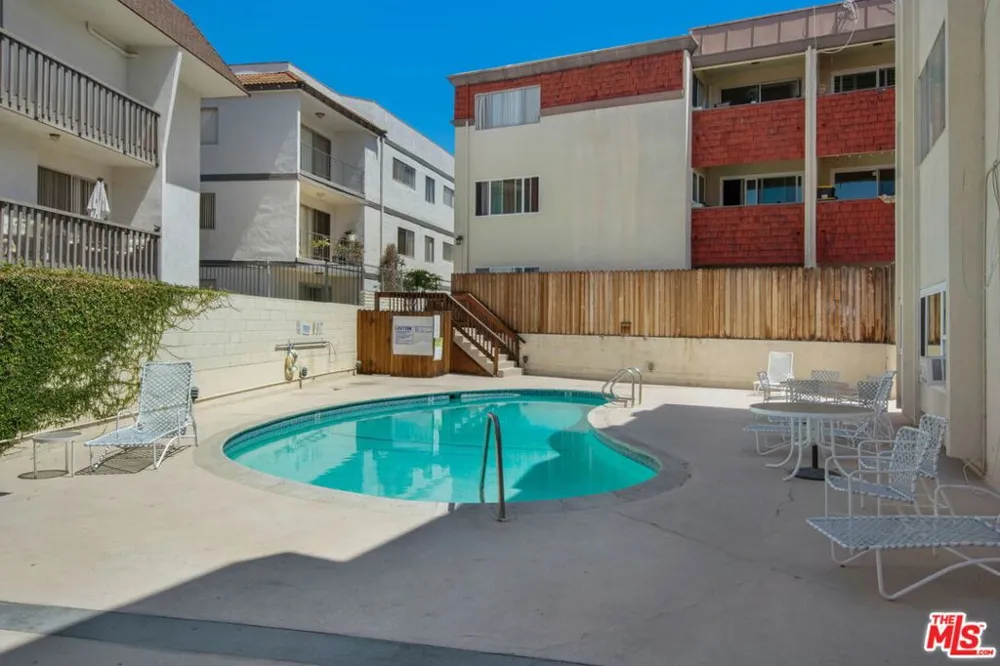 5651 Sumner Way #209 Culver City, CA 90230