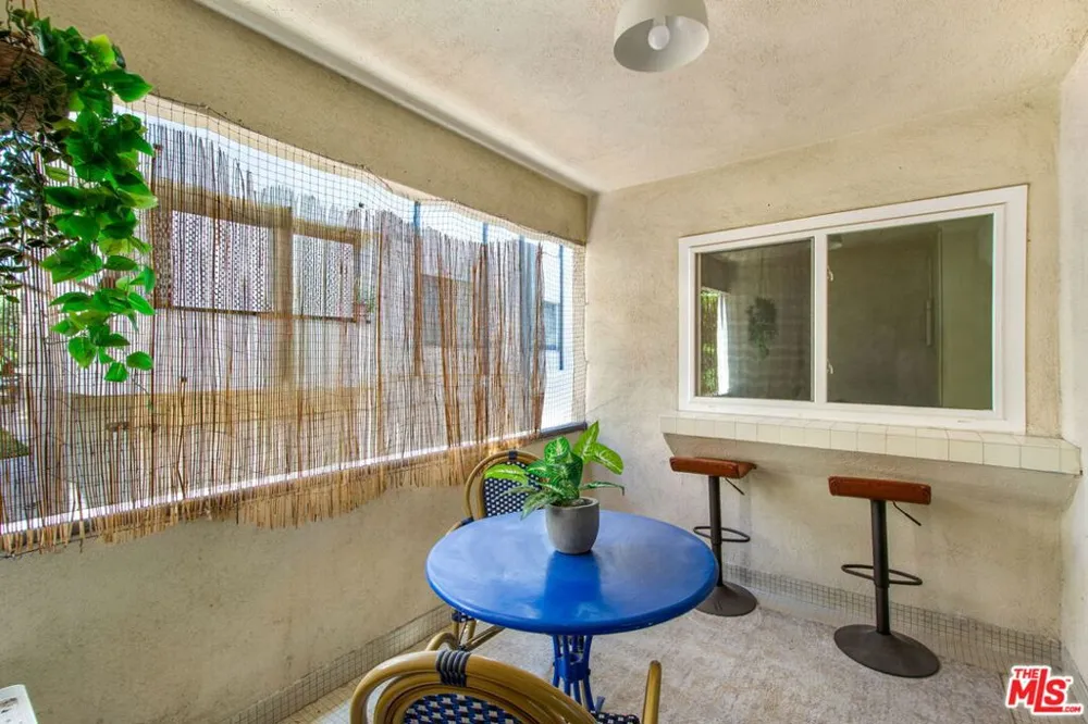 5651 Sumner Way #209 Culver City, CA 90230
