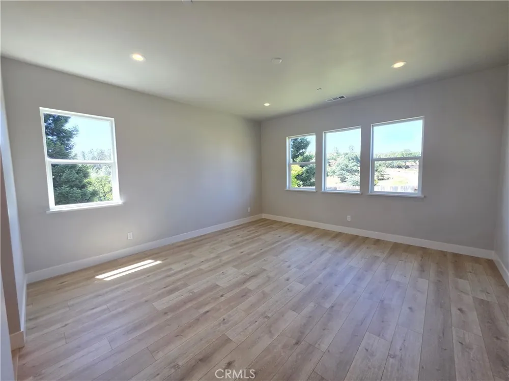 1 Stepping Stone Ct Oroville, CA 95966
