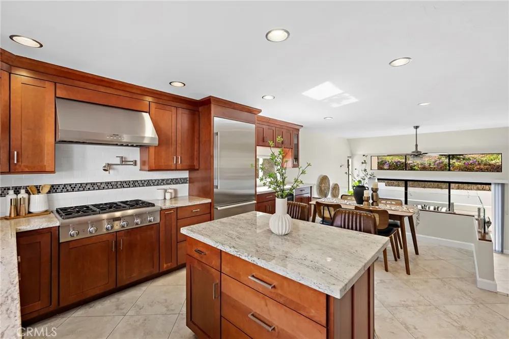 320 Cazador #5 San Clemente, CA 92672
