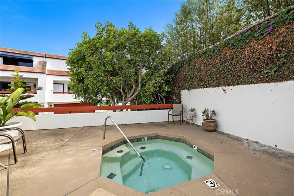 320 Cazador #5 San Clemente, CA 92672