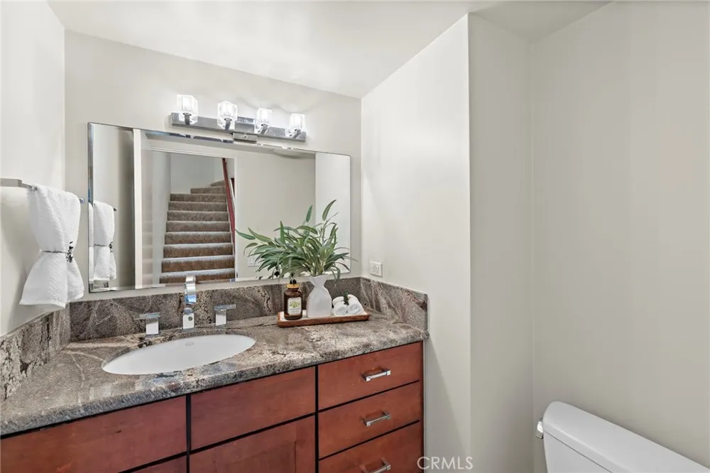 320 Cazador #5 San Clemente, CA 92672