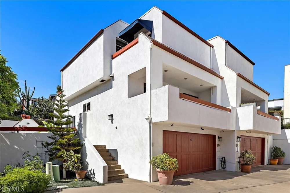 320 Cazador #5 San Clemente, CA 92672