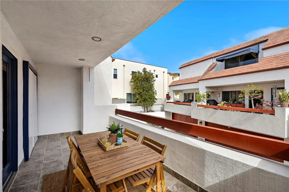 320 Cazador #5 San Clemente, CA 92672