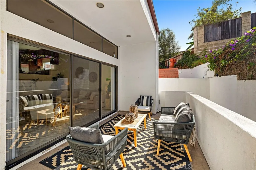 320 Cazador #5 San Clemente, CA 92672