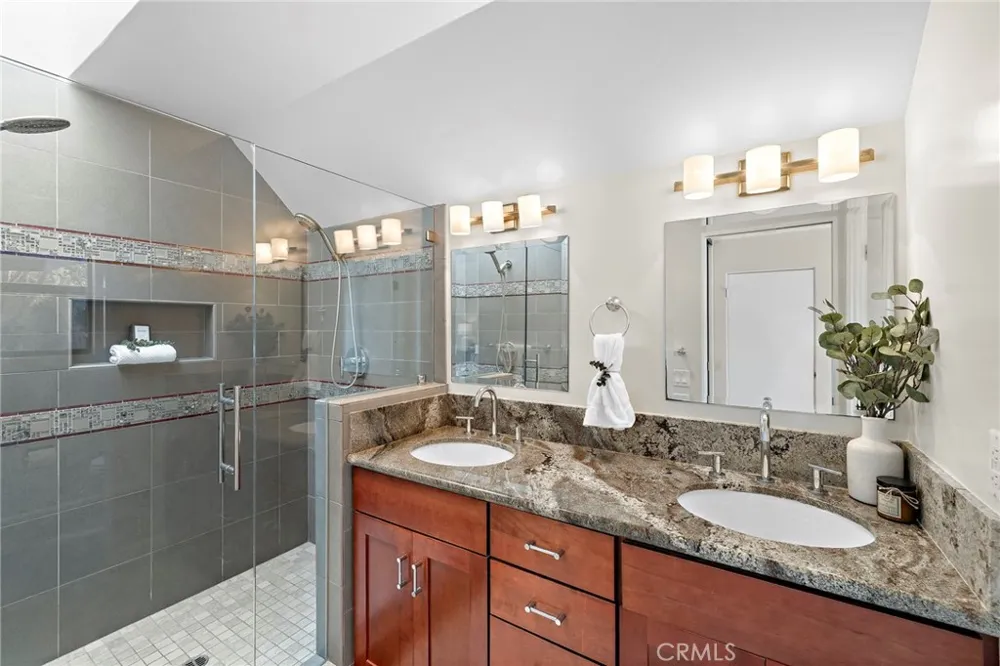 320 Cazador #5 San Clemente, CA 92672