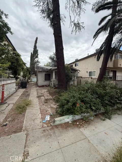 482 E Santa Anita Avenue