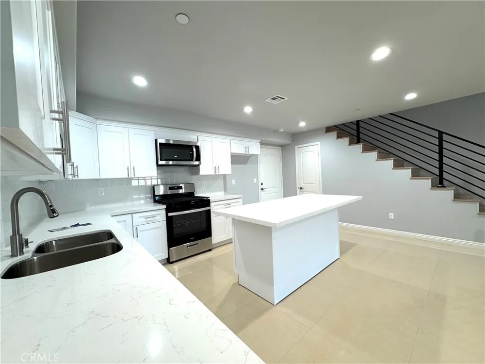 15616 Amar Road #G La Puente, CA 91744