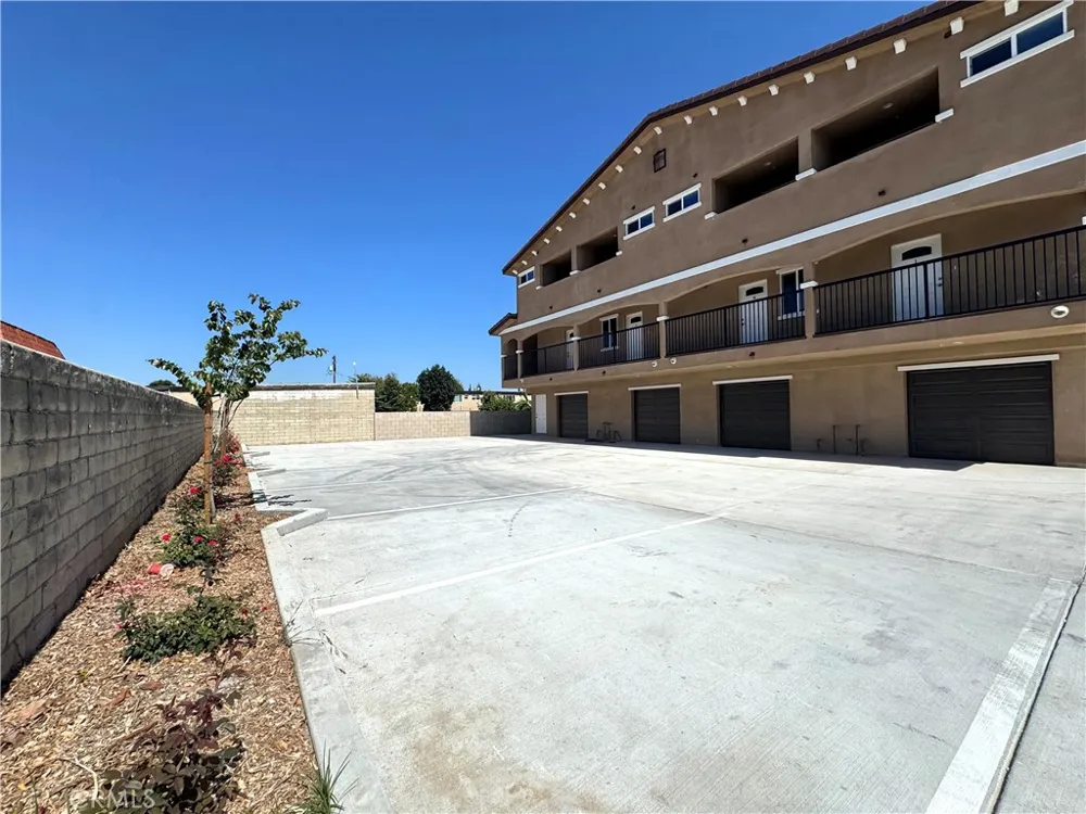 15616 Amar Road #H La Puente, CA 91744