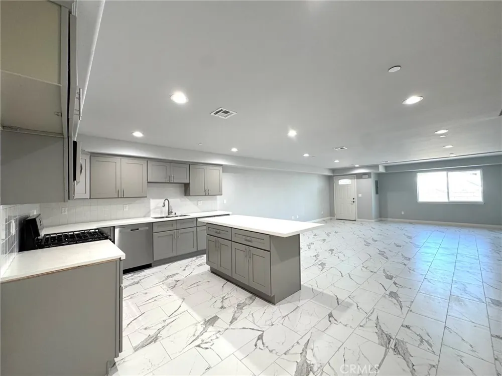 15616 Amar Road #F La Puente, CA 91744