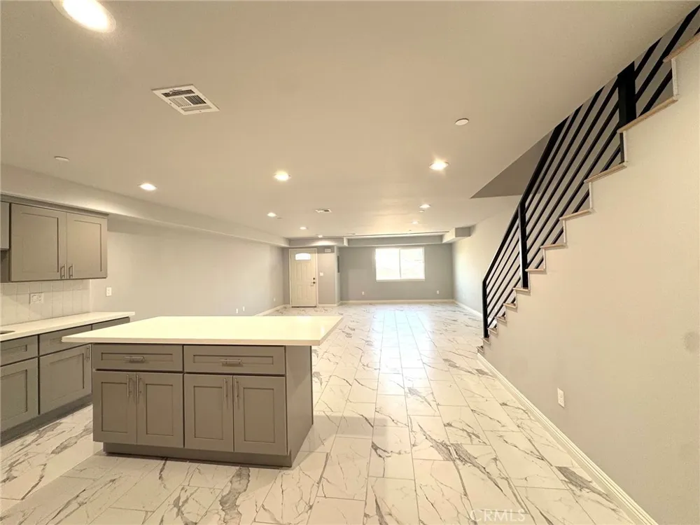 15616 Amar Road #F La Puente, CA 91744
